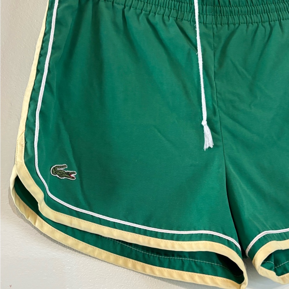 Authentic Vintage Izod Lacoste Men's Runner Shorts - Size Medium - Picture 2 of 9